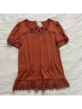Axes Femme NWT Burnt Orange Rosette Lace Short Sleeve Top M Japan